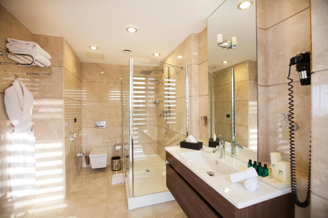 Chinar Hotel & Spa Naftalan