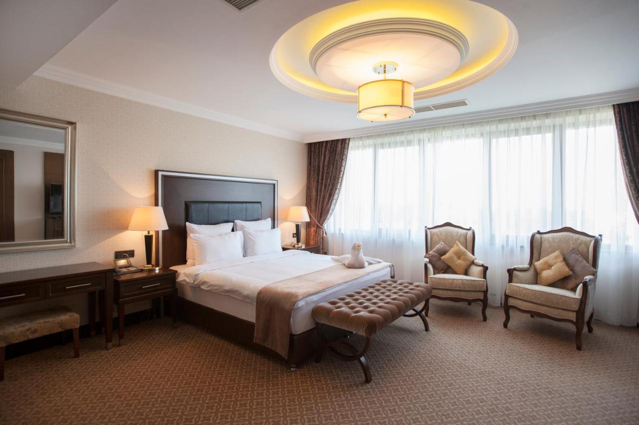 Chinar Hotel & Spa Naftalan