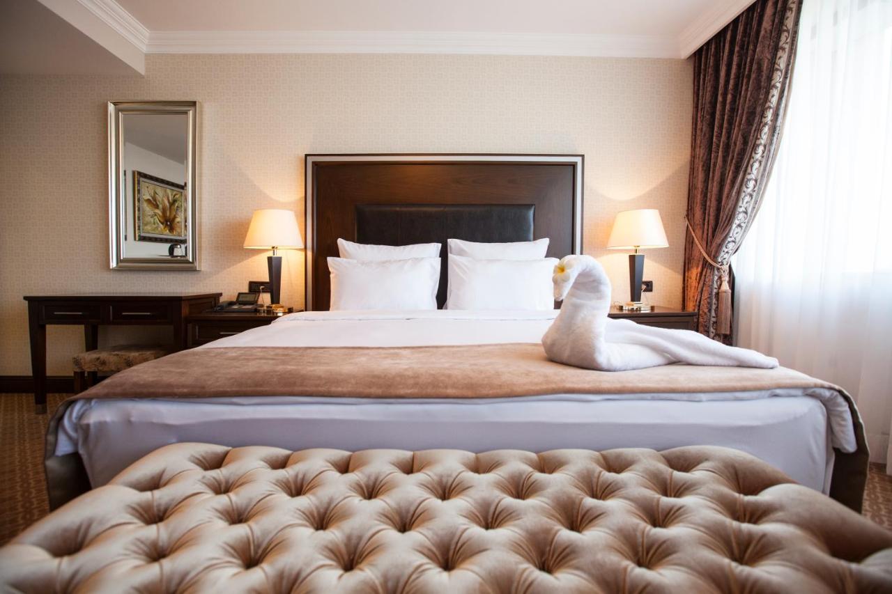 Chinar Hotel & Spa Naftalan